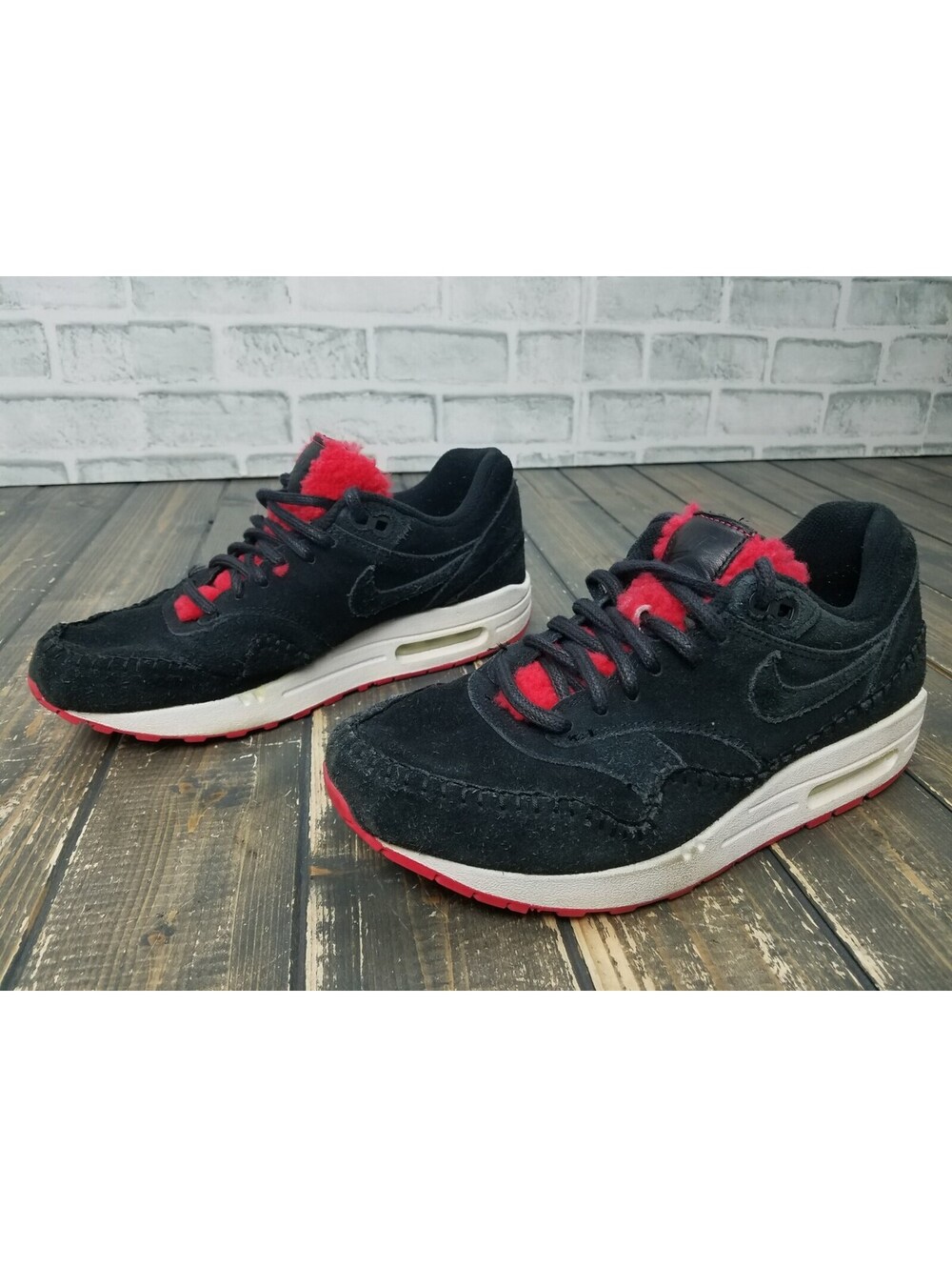 Nike Air Max 1 Black Running Shoes Women Size 8.5 Athletic Sneakers 454746-010